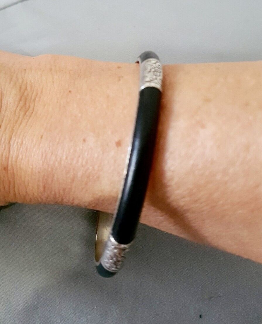 t576 Brighton Vintage Black Leather Silver Bangle Bracelet