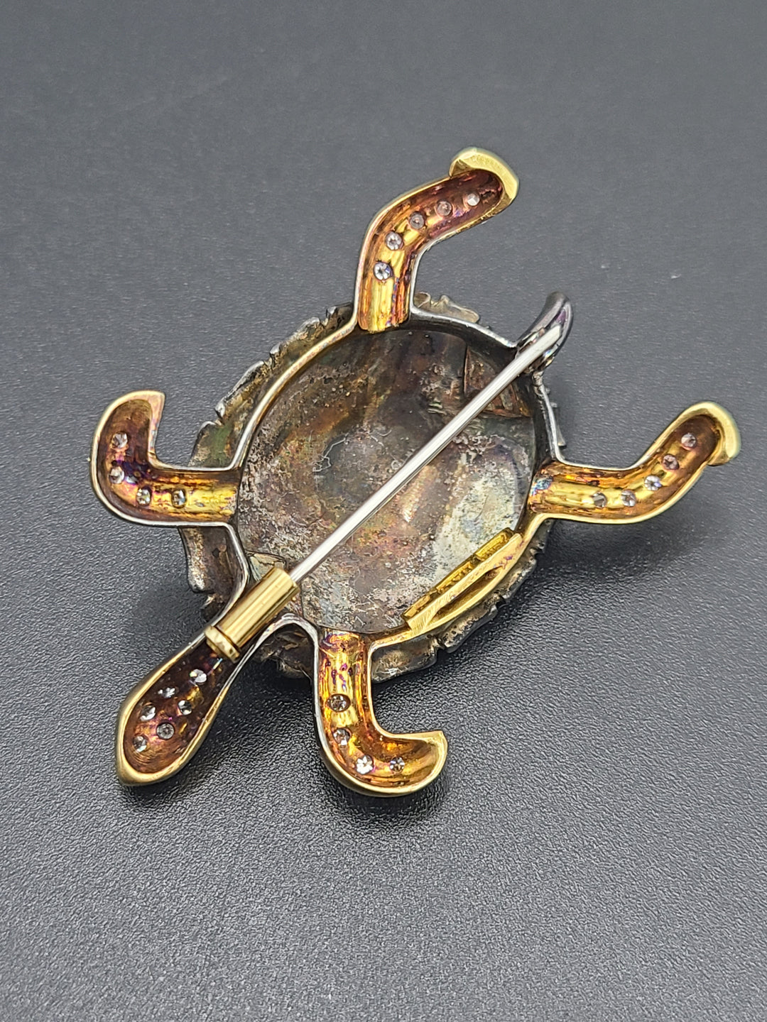 k826 Dazzling 18kt Yellow Gold Enamel and Diamond Turtle Pin Brooch