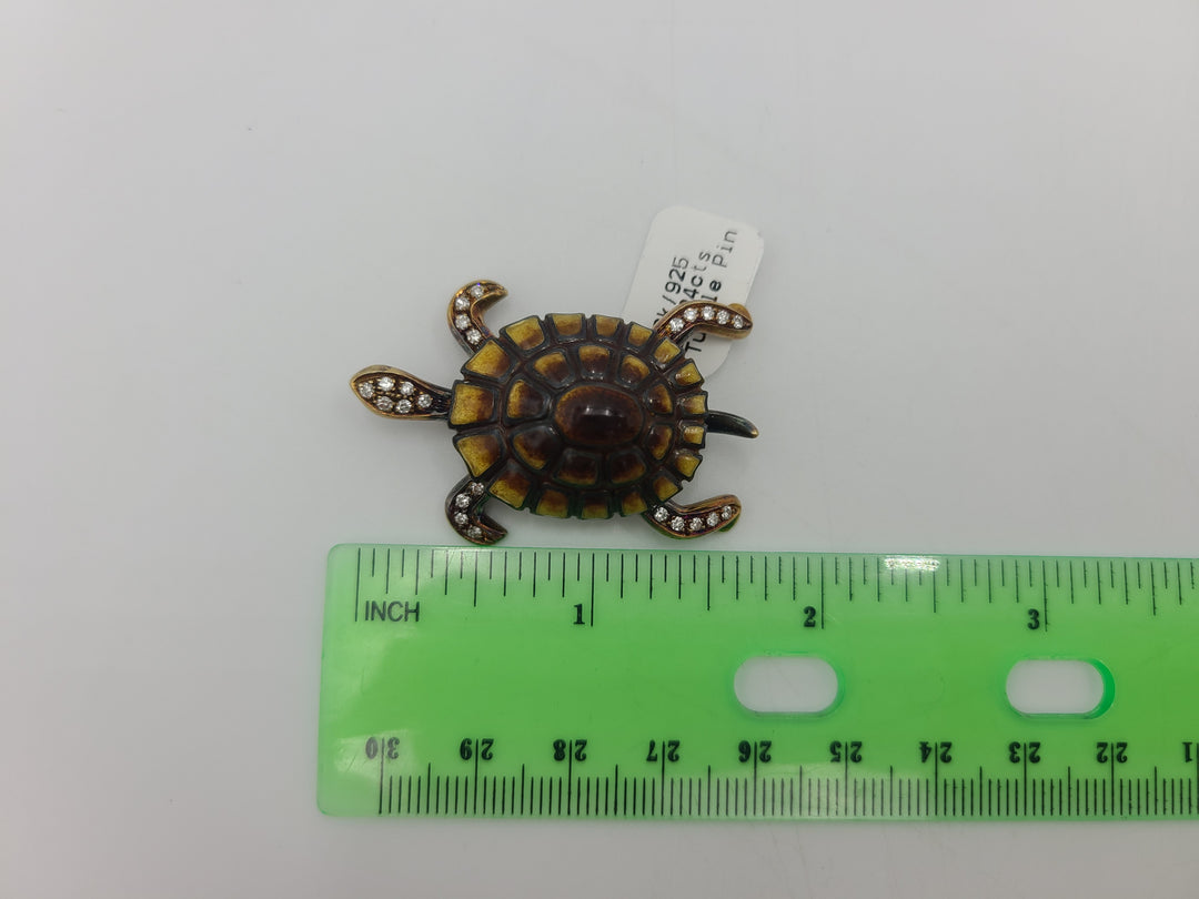 k826 Dazzling 18kt Yellow Gold Enamel and Diamond Turtle Pin Brooch