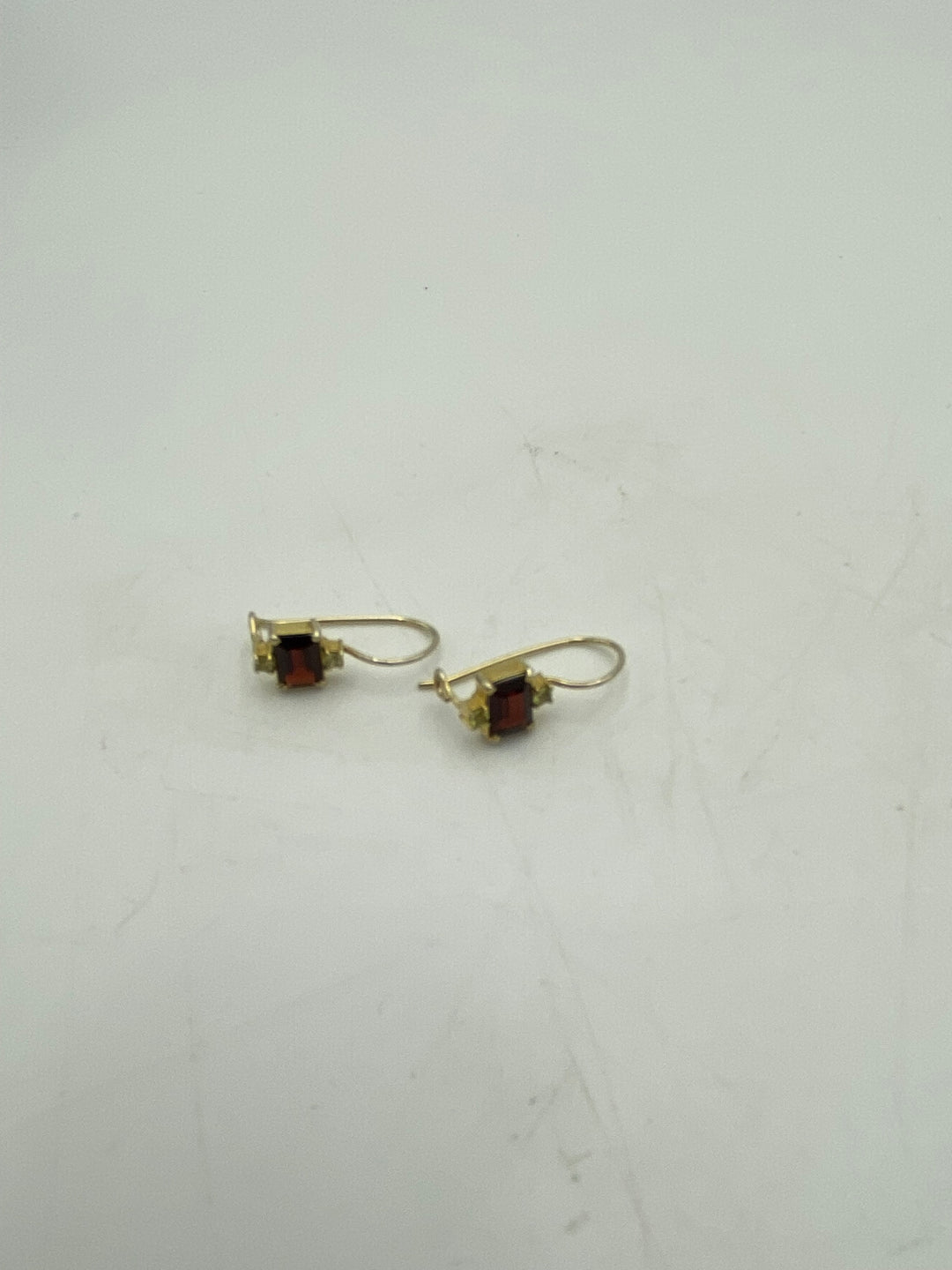 u317 Vintage Sterling Silver Gold Tone Red Stone Dangle Earrings