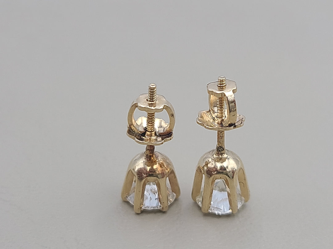 k884 Unisex 14kt Yellow Gold .90cts Diamond Stud Earrings