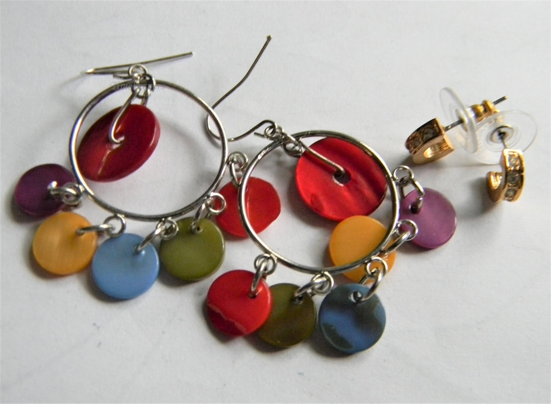 p332 Fun Set of 2 Pairs of Earrings Multicolor Dangles and Gold tone Small Hoops