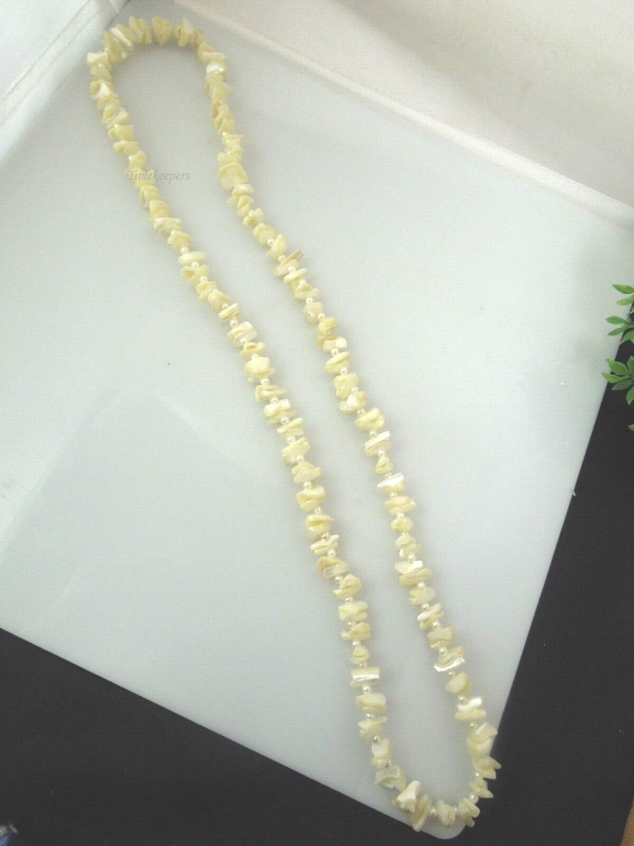 r582 Vintage Jewelry Beaded Necklace "Mother Of Pearl" Chunks And Pearls 31" long