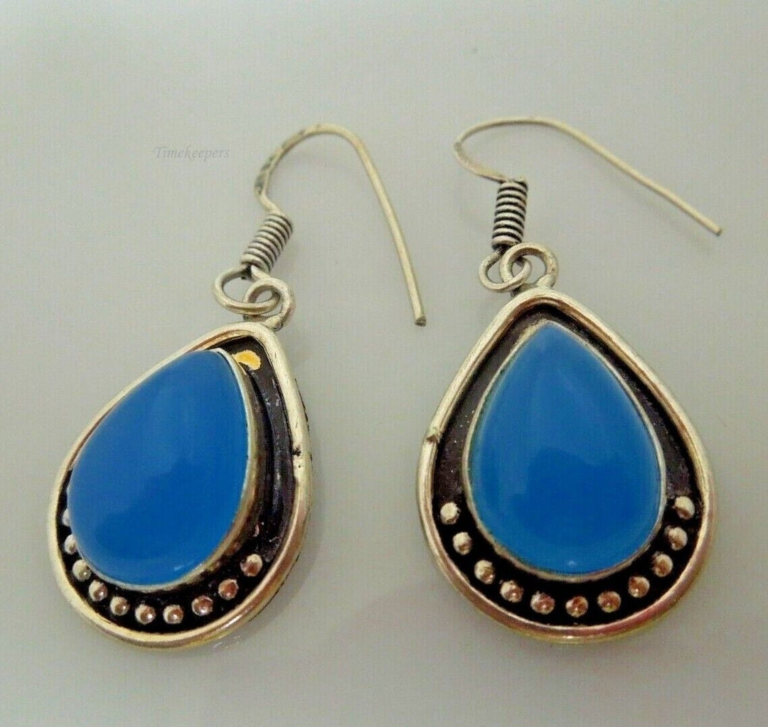 r686 Lovely Pair of Sterling Silver Faux Blue Stone Dangle Earrings