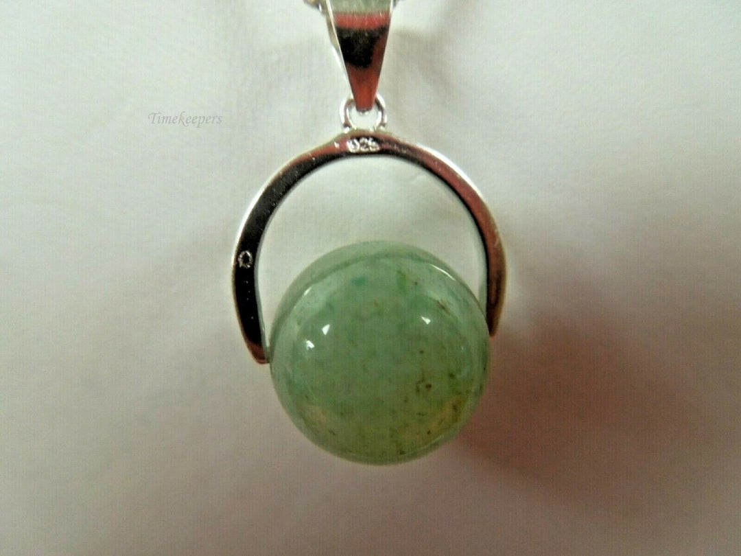 q783 Beautiful Sterling Silver Necklace with Aventurine Gemstone Pendant and Dangle Earrings Signed