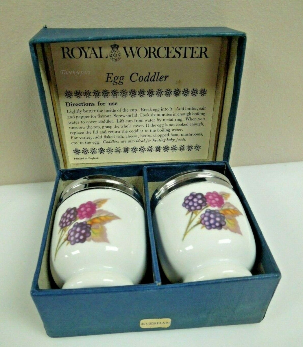 q880 Royal Worcester Egg Coddlers Peach & Berries Evesham Original Box England