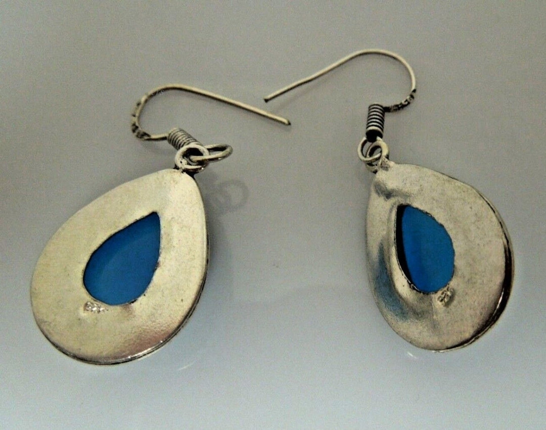 r686 Lovely Pair of Sterling Silver Faux Blue Stone Dangle Earrings