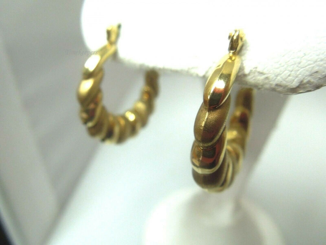 q56914KT Yellow Gold Hoop Earrings For Women Girl