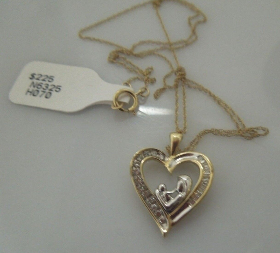 r521 10kt White Yellow Gold Mother and Baby Heart Pendant Chain Necklace Signed 20"