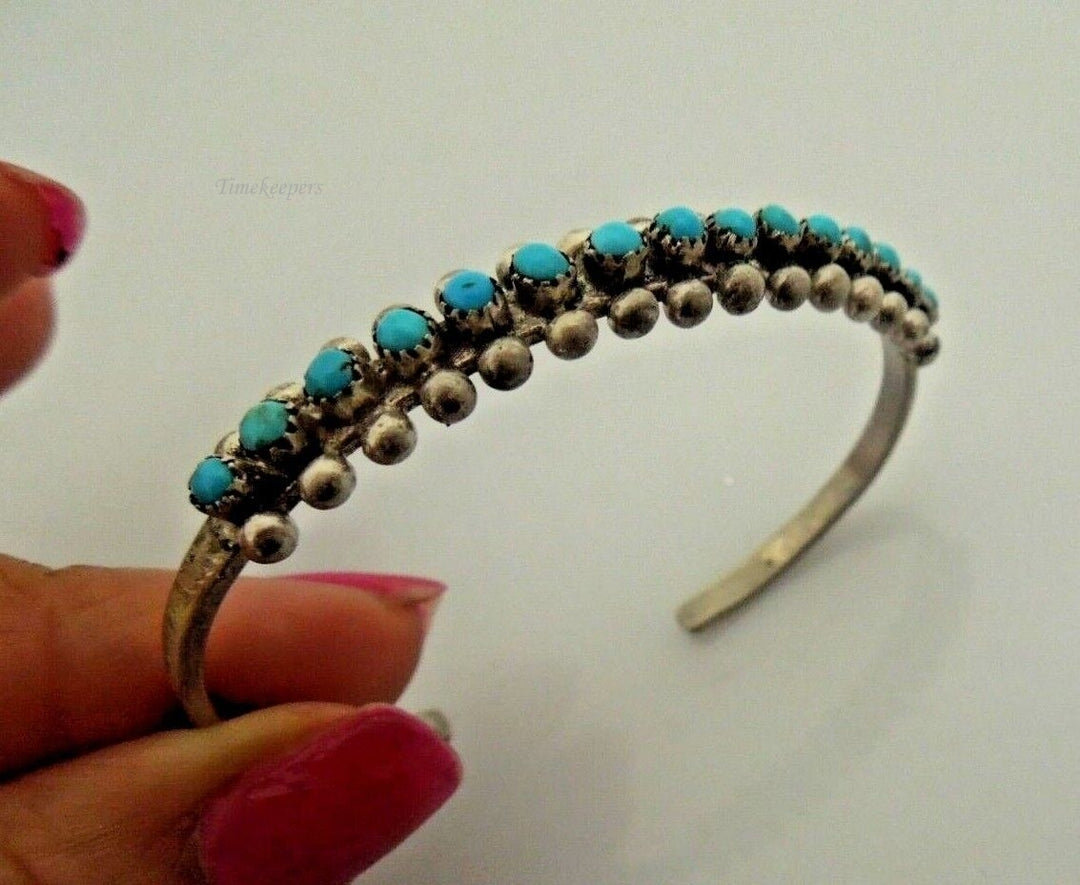 s073 Vintage Zuni / Navajo Sterling Silver Blue SNAKE EYE Turquoise Cuff Bracelet