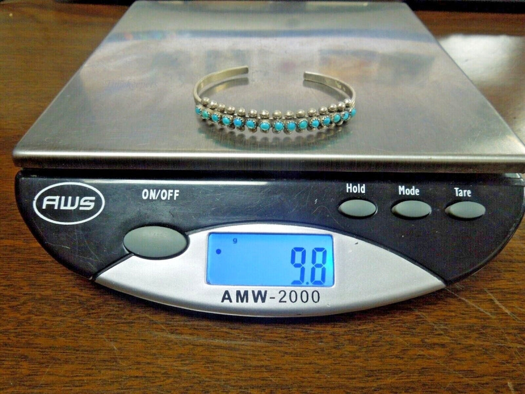 s073 Vintage Zuni / Navajo Sterling Silver Blue SNAKE EYE Turquoise Cuff Bracelet