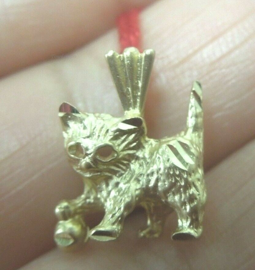 q639 14kt Yellow Gold Cute Little Kitten Pendant