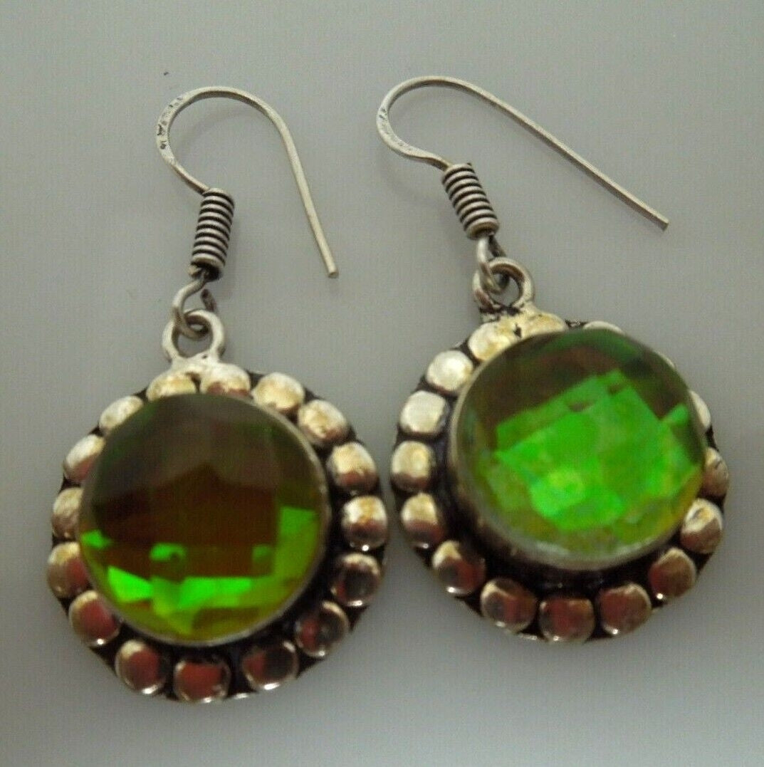 r687 Vintage Lovely Pair of Sterling Silver Green Glass Round Stone Dangle Earrings