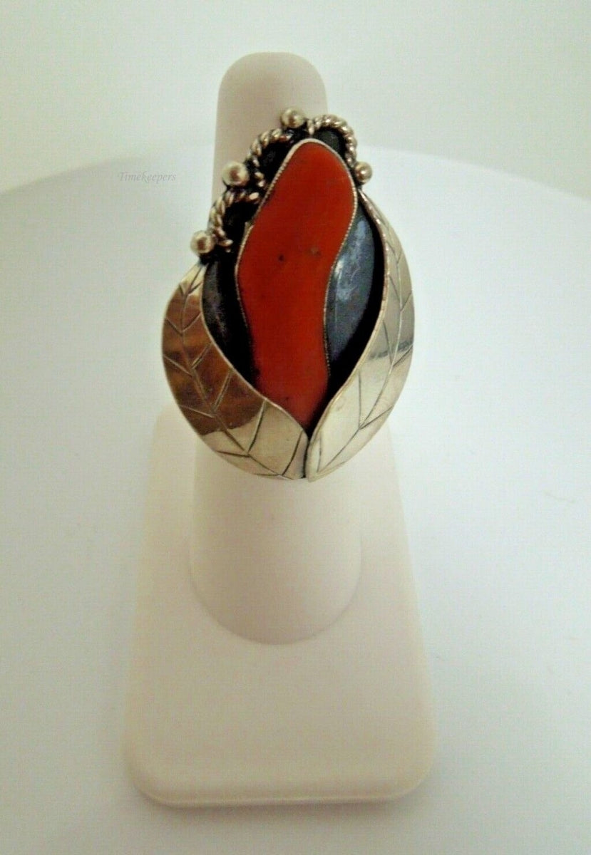 r989 Oxidized Sterling Silver Feather and Carved Branch Coral Ring Size 5.75