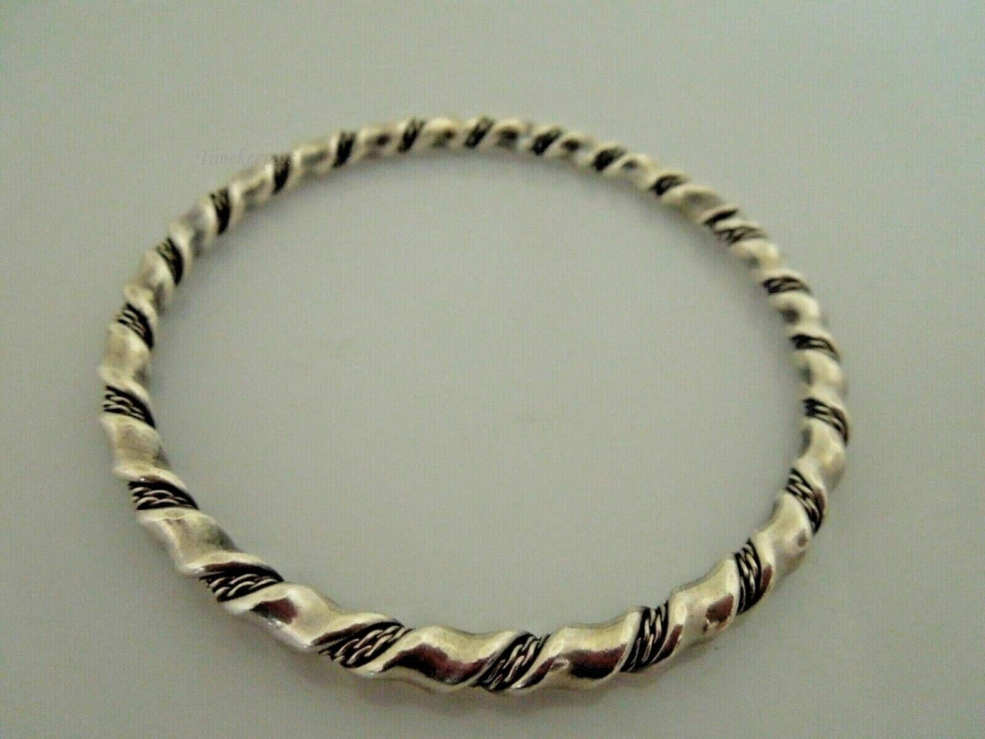 s074 Native American Sterling Bangle Bracelet -29.8g