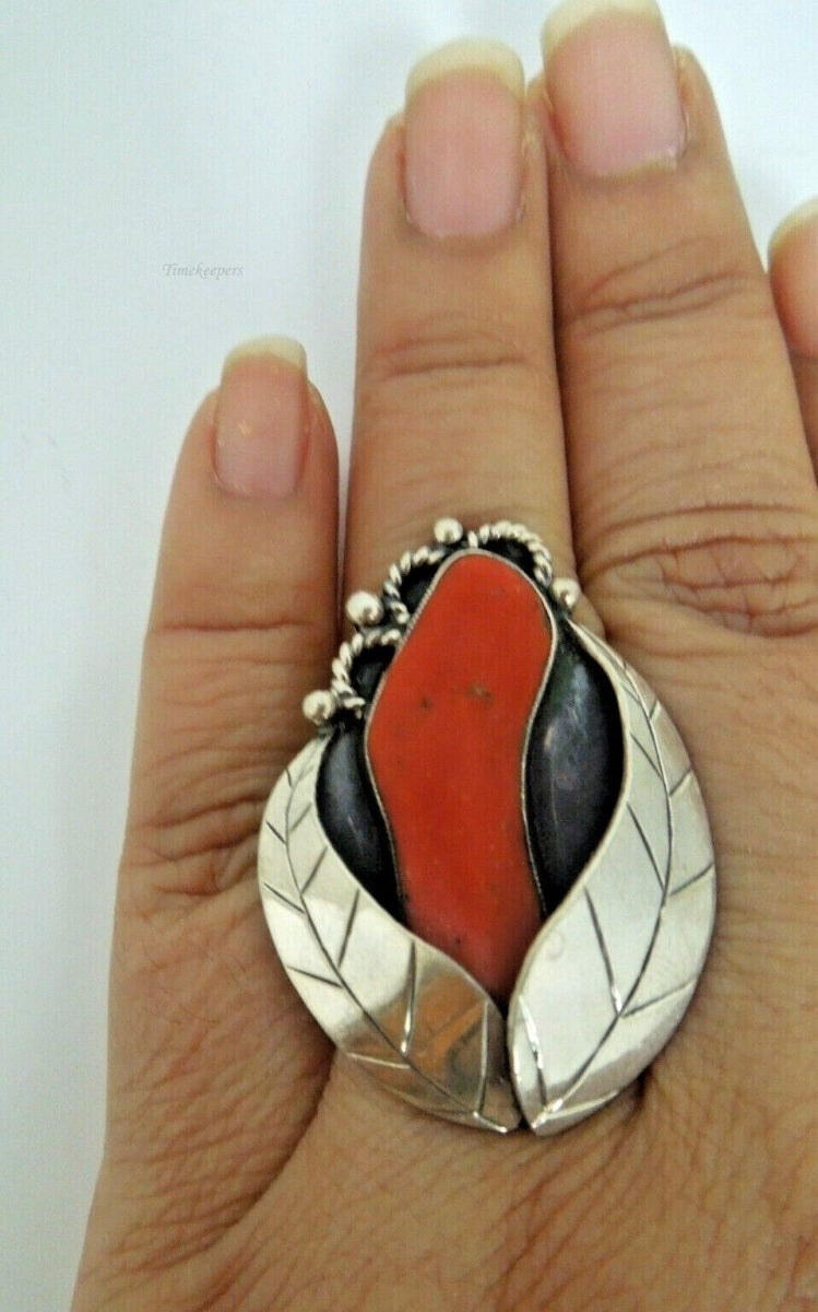 r989 Oxidized Sterling Silver Feather and Carved Branch Coral Ring Size 5.75