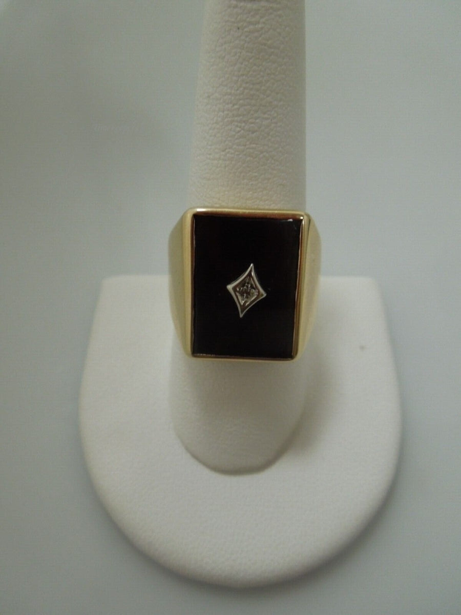 r494 (10kt ) Yellow Gold Men's Onyx Ring Size 9.5(USA) 7.7g