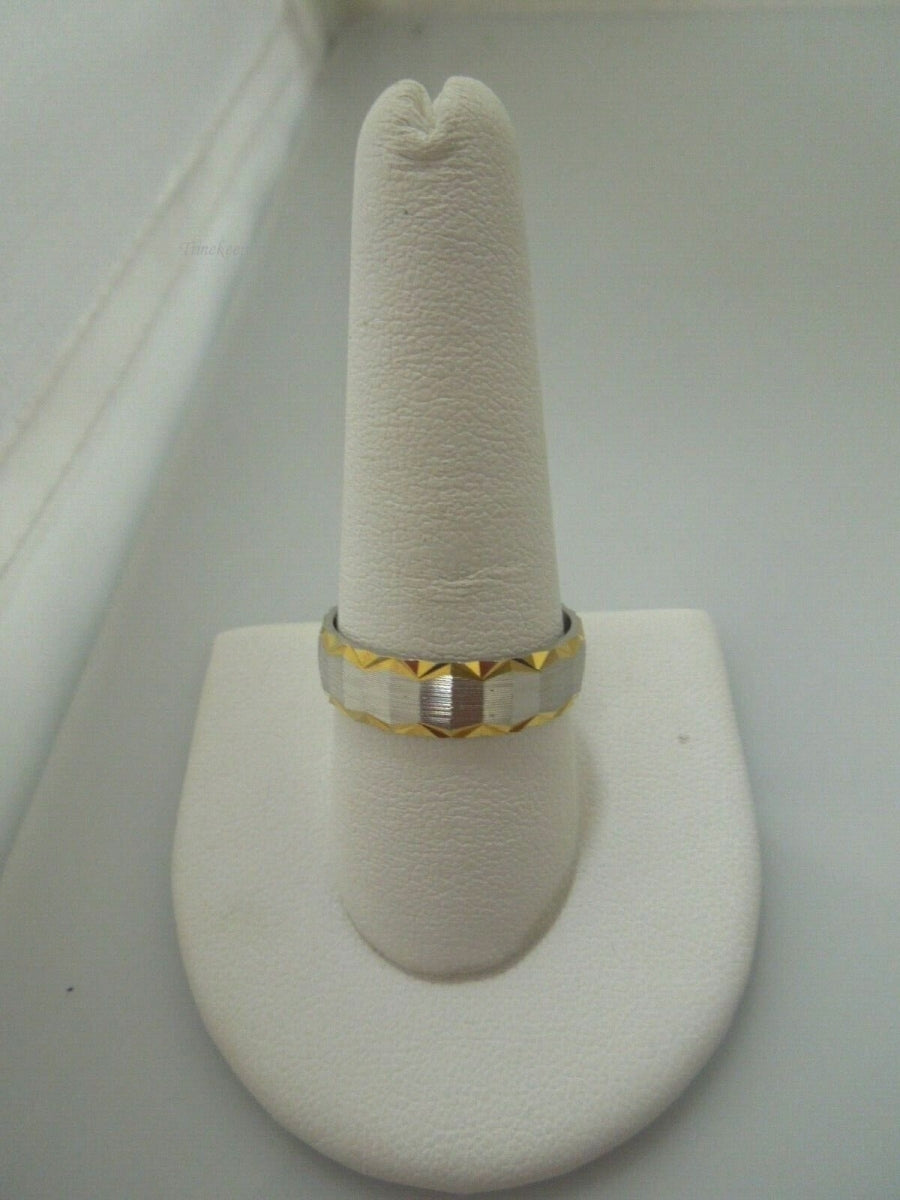 r496 Keepsake (14kt) White Yellow Gold Etched Wedding Band Size 10(USA) Signed 6.1g