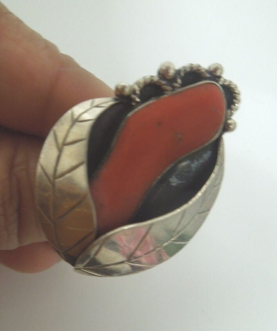 r989 Oxidized Sterling Silver Feather and Carved Branch Coral Ring Size 5.75