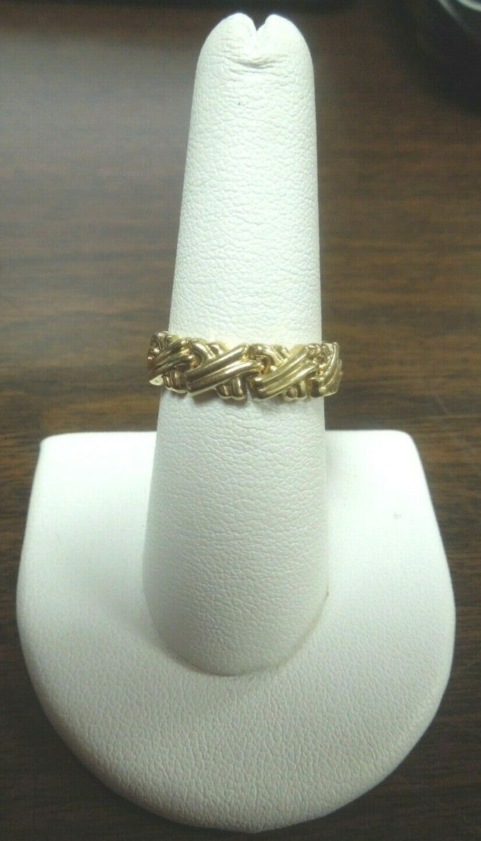 q666 14kt Yellow Gold Flexible X Ring SIze 7.25(USA)