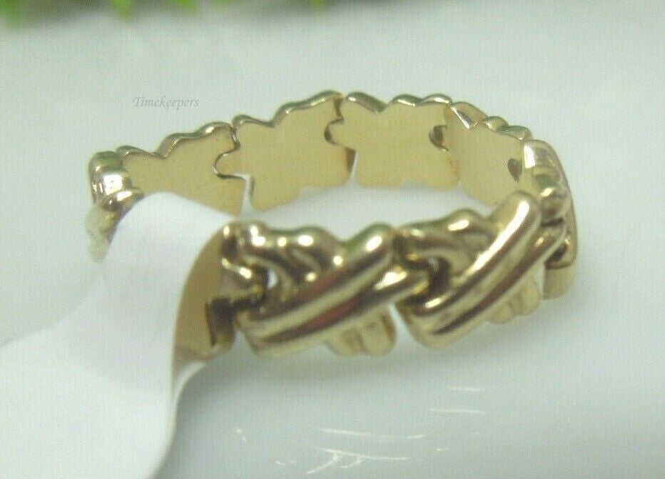 q666 14kt Yellow Gold Flexible X Ring SIze 7.25(USA)