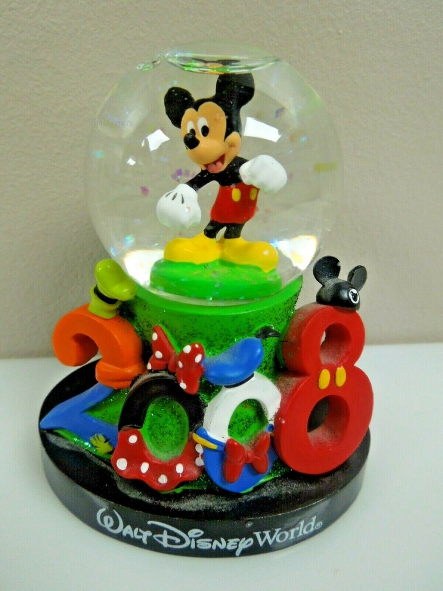 q870 Disney Parks DISNEYLAND 2008 Mickey Mouse Mini Snow Globe 3.5 inch tall