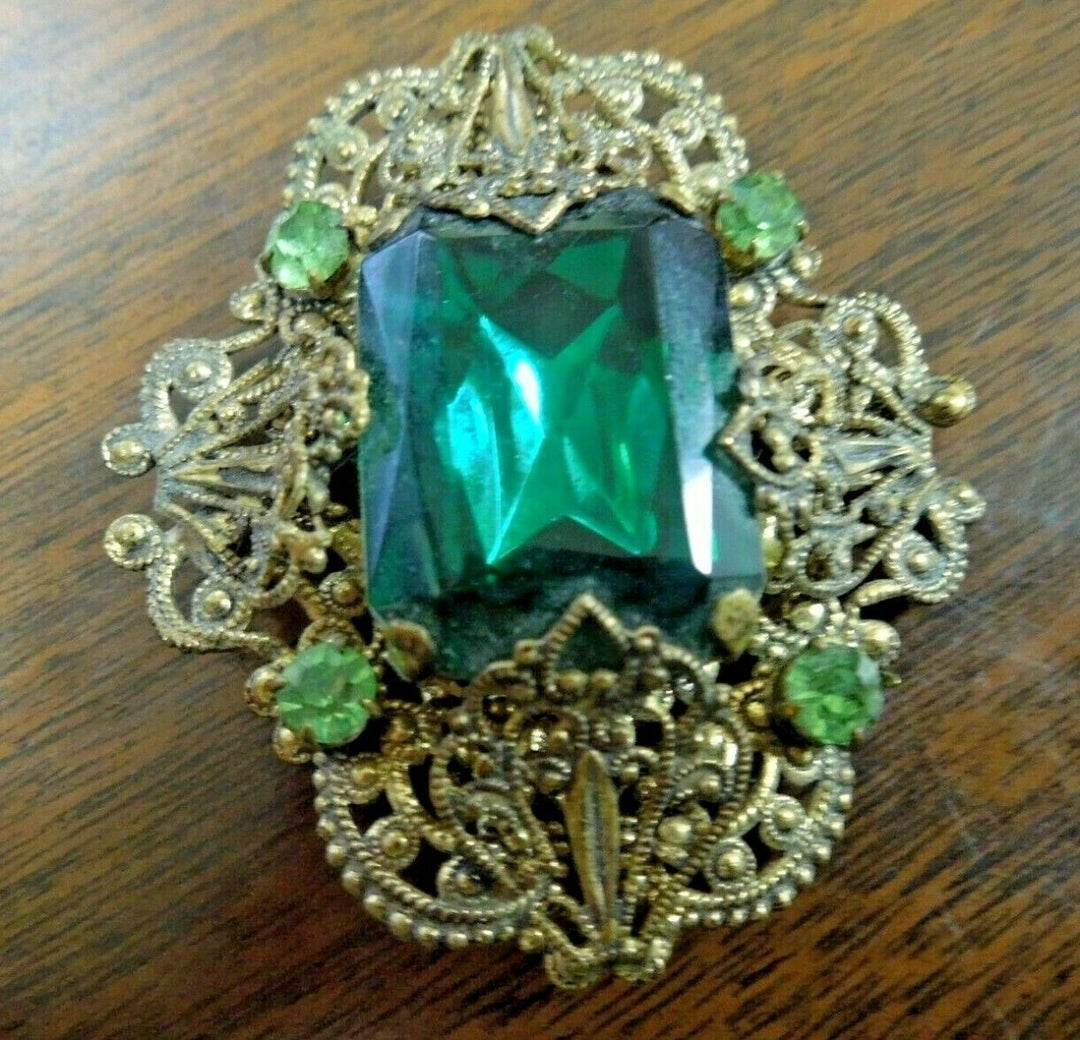 q939 Antique Art Nouveau Green Glass Filigree Sash Pin Brooch