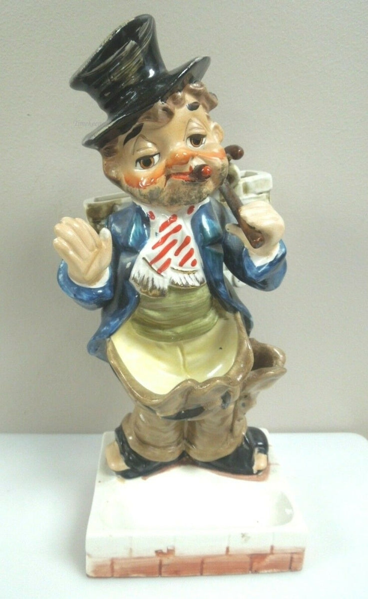 r013 Vintage Shields FIFTH AVENUE HOBO Desk Cigarette Match Porcelain Figurine Japan