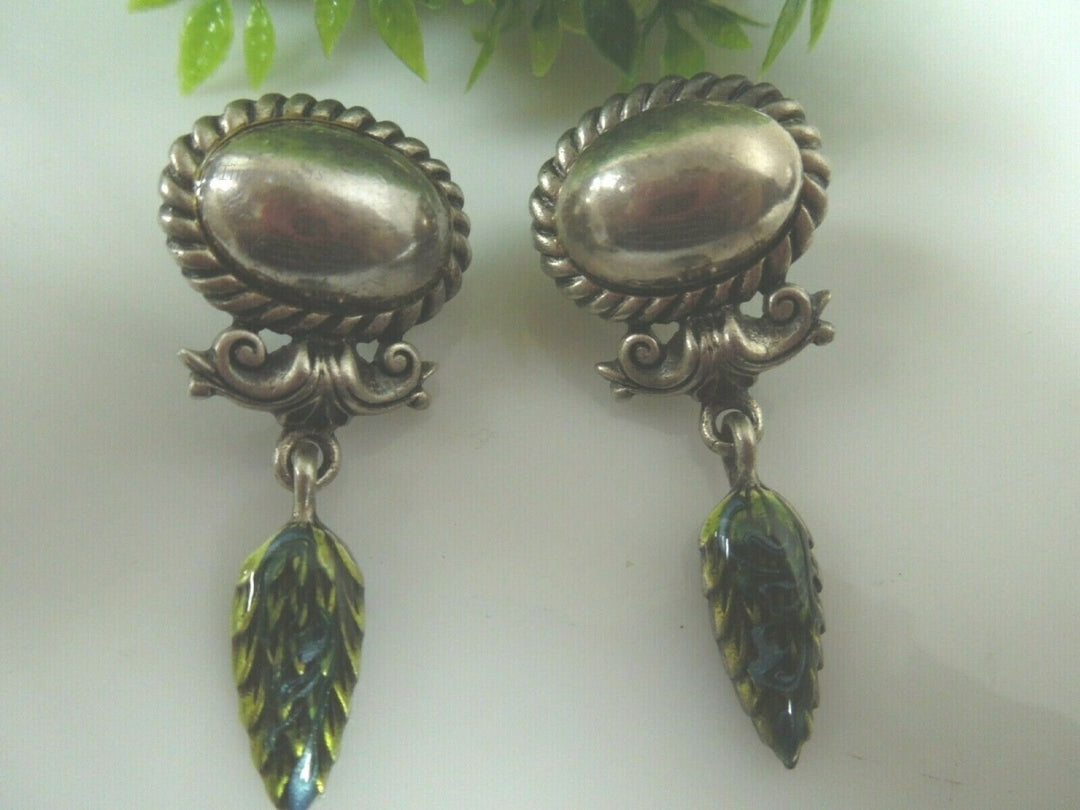 r028 Vintage Beautiful Sterling Silver Earrings