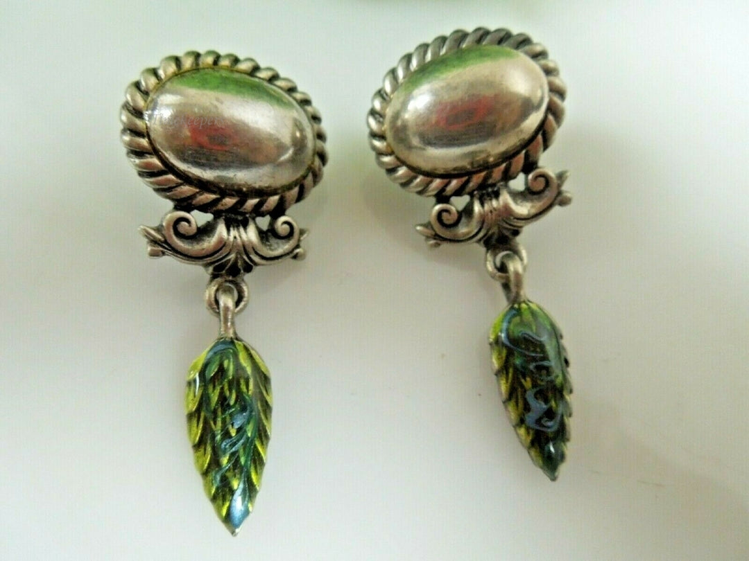 r028 Vintage Beautiful Sterling Silver Earrings