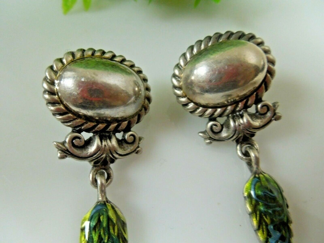 r028 Vintage Beautiful Sterling Silver Earrings