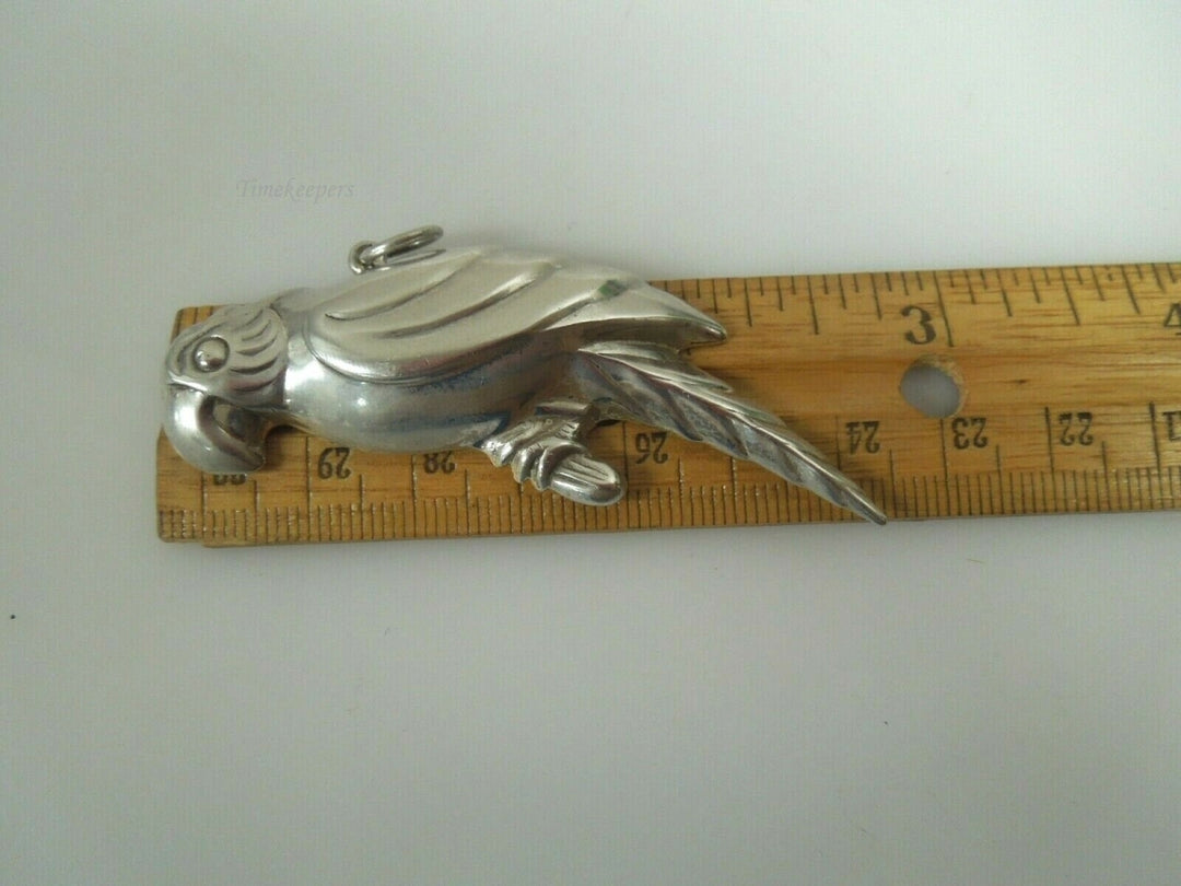 r058 Vintage Sterling Silver Parrot Pendant Charm