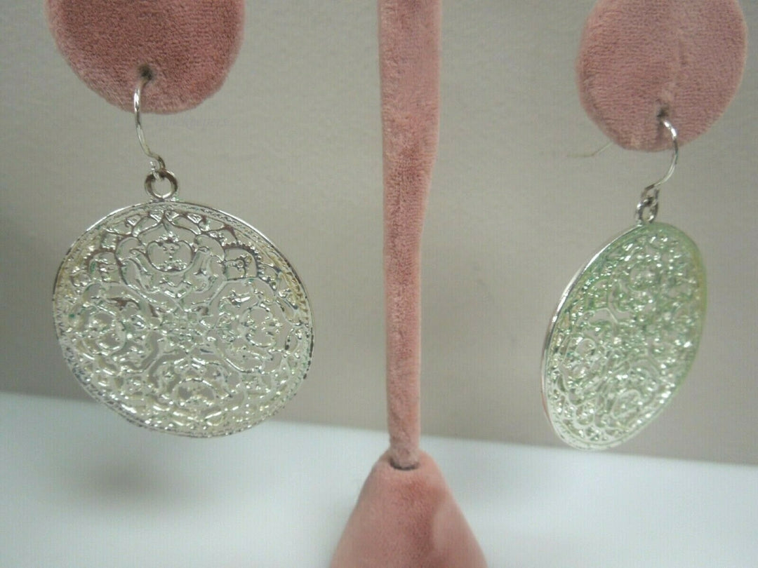 r068 Vintage Beautiful Womens Silvertone Dangle and Drop Earrings Filigree