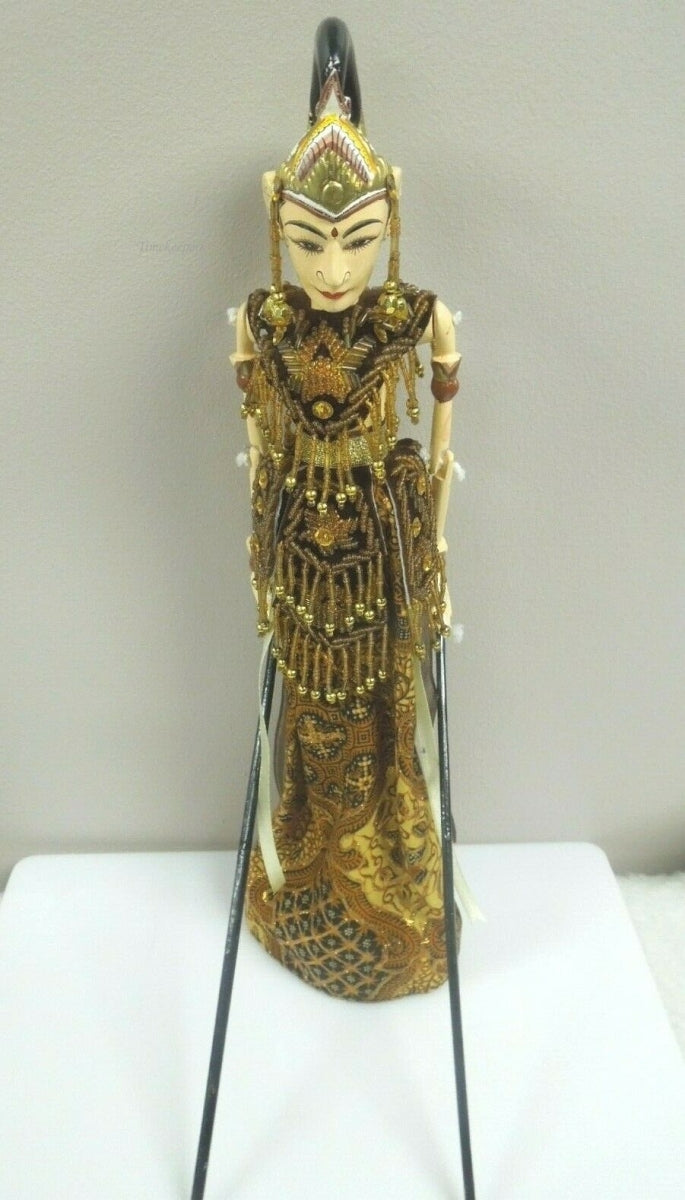 r070 Indonesia Vintage Cupumanik Wayang Golek~Wooden Rod Puppet w/Stand