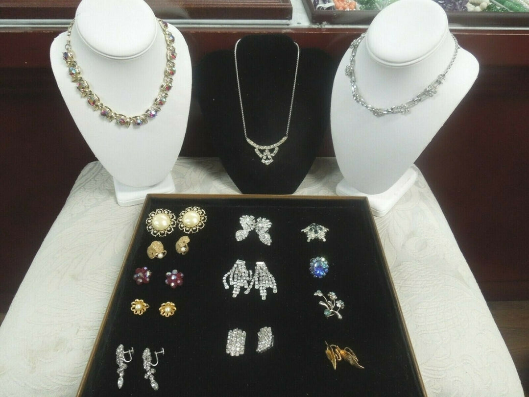 r083 15 Piece Lot Rhinestone Jewelry Necklace Set Brooches Earrings Rings Vintage Jewelry