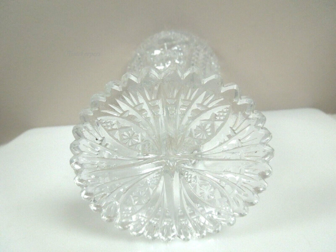 r209 Vintage Crystal Footed Heavy Vase 6.5"