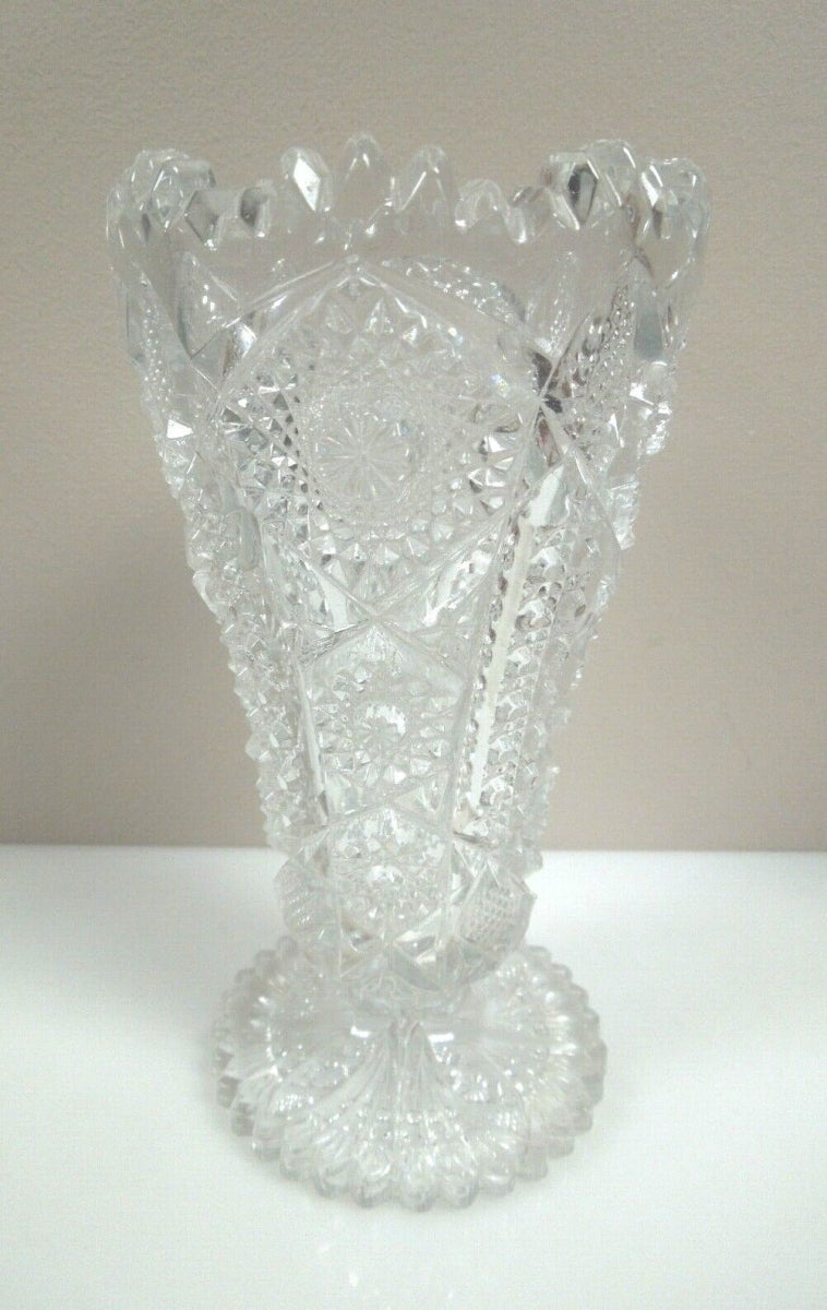 r209 Vintage Crystal Footed Heavy Vase 6.5"