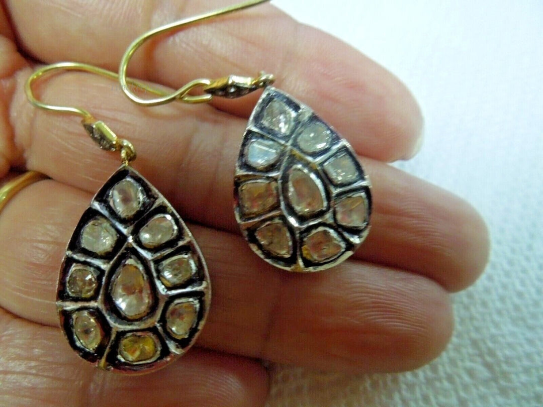 r335 Pretty pair of Sterling Silver 925 Gold tone Dangle and Drop Earrings