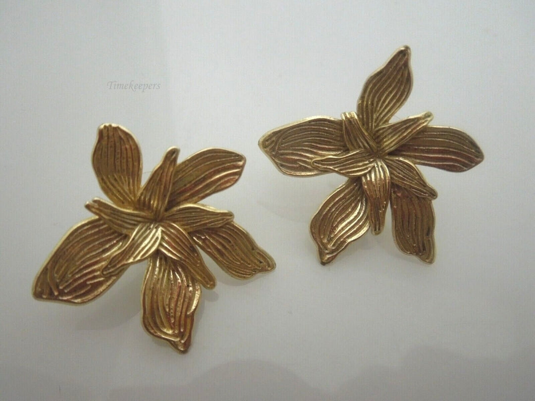 r414 Sterling Silver Gold Wash double layer flower petal Earrings beautiful