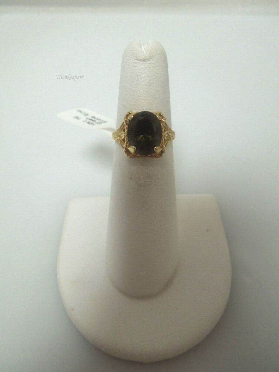 r828 14kt Yellow Gold Green Stone Ring Size 4.75(USA) Signed 2.7g