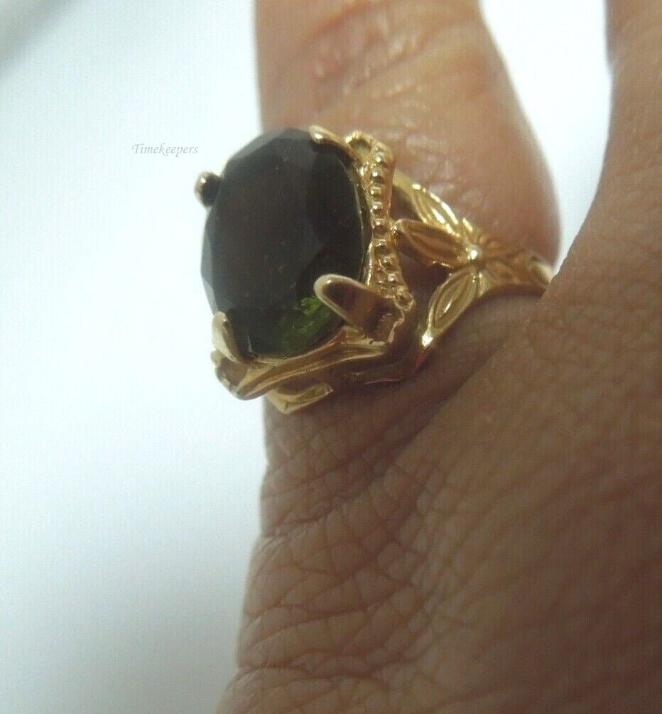 r828 14kt Yellow Gold Green Stone Ring Size 4.75(USA) Signed 2.7g