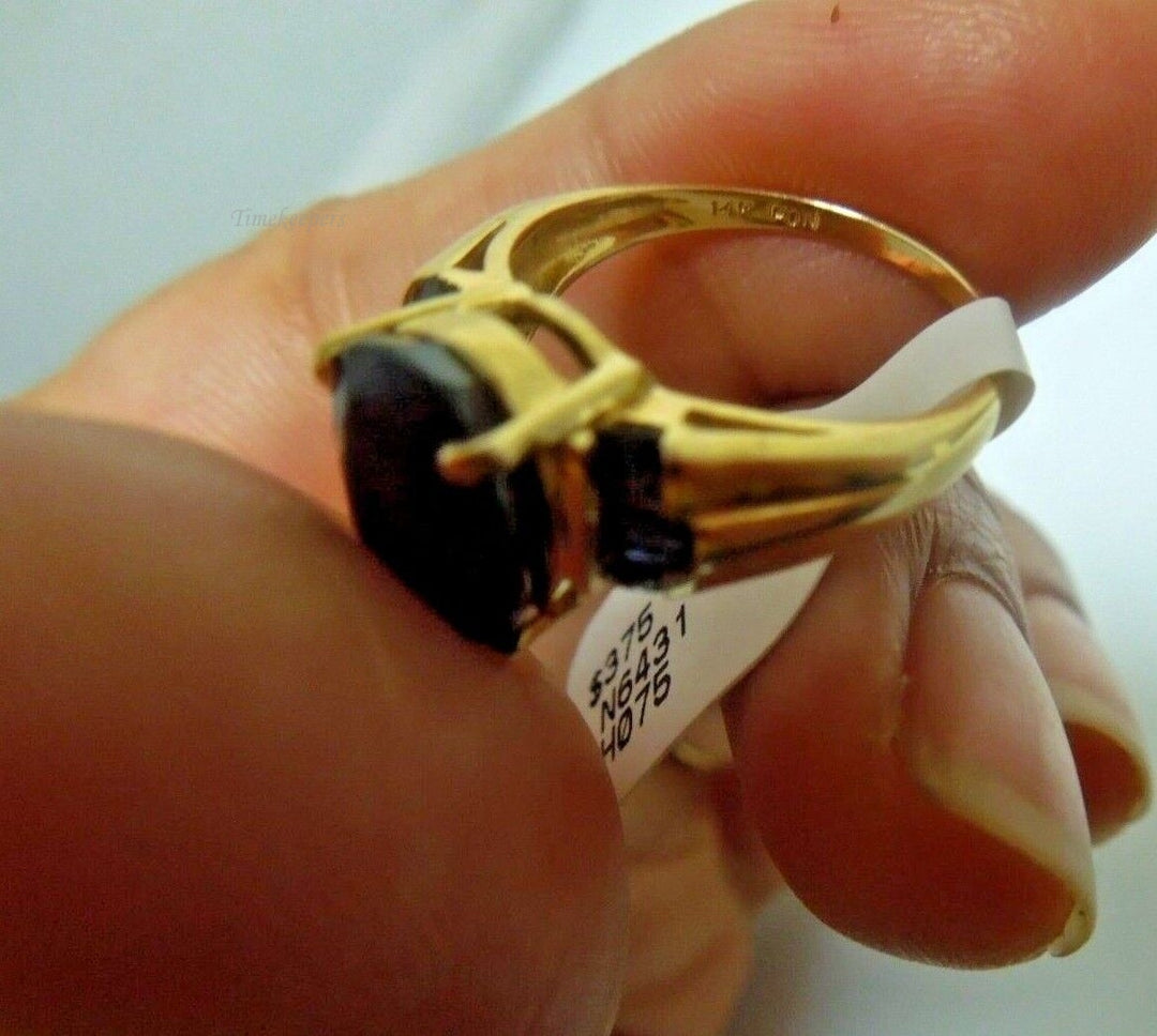 r829 14kt Yellow Gold Sapphire Ring Size 5(USA) Signed 3.7g  