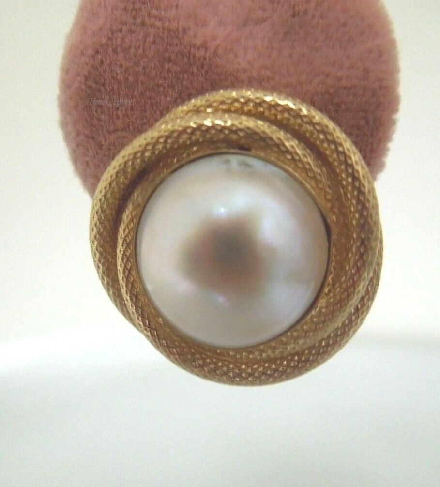 s062 Vintage  Pearl Clip Earrings Circa 1970s-80s 14kt yellow Gold Mesh Pearl Earrings