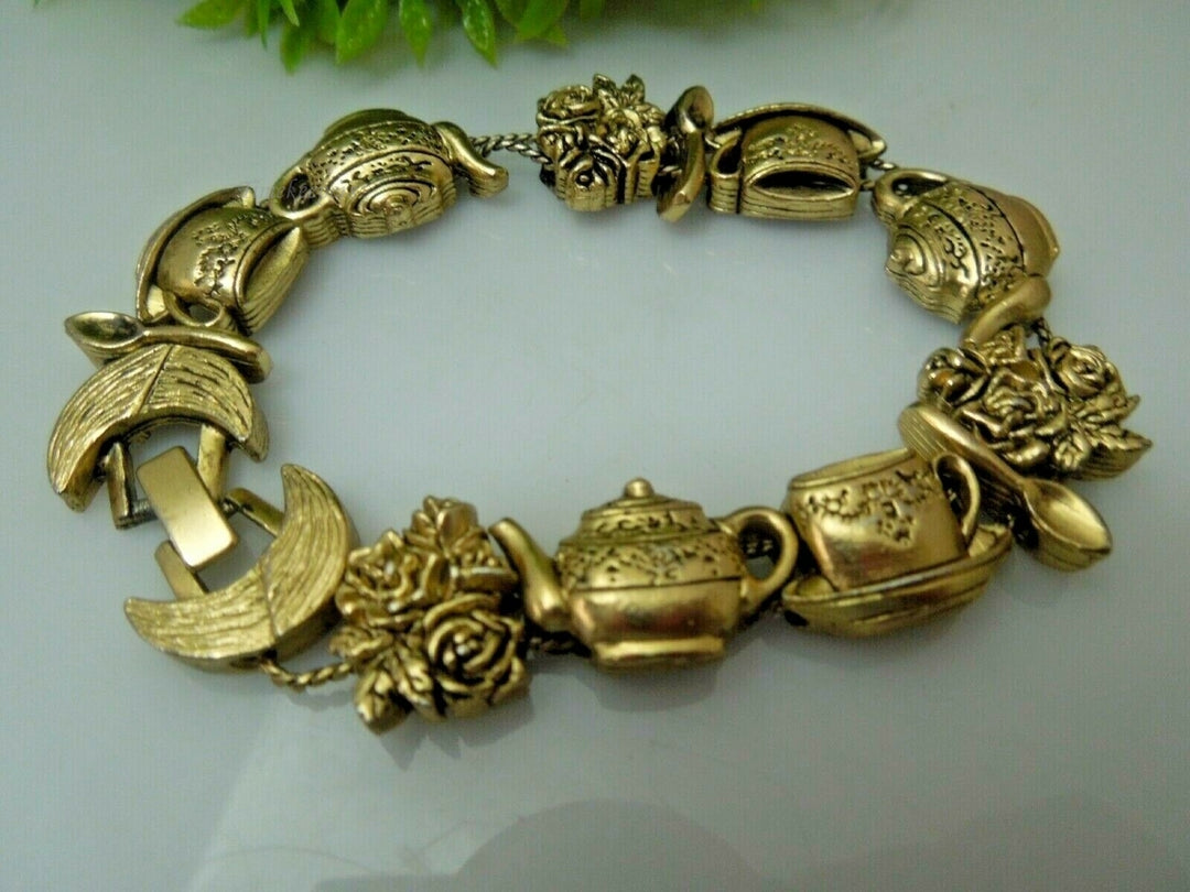 q775 Tea Cup And Flowers Charm Bracelet,Brass Tea Cup And Roses Link Bracelet