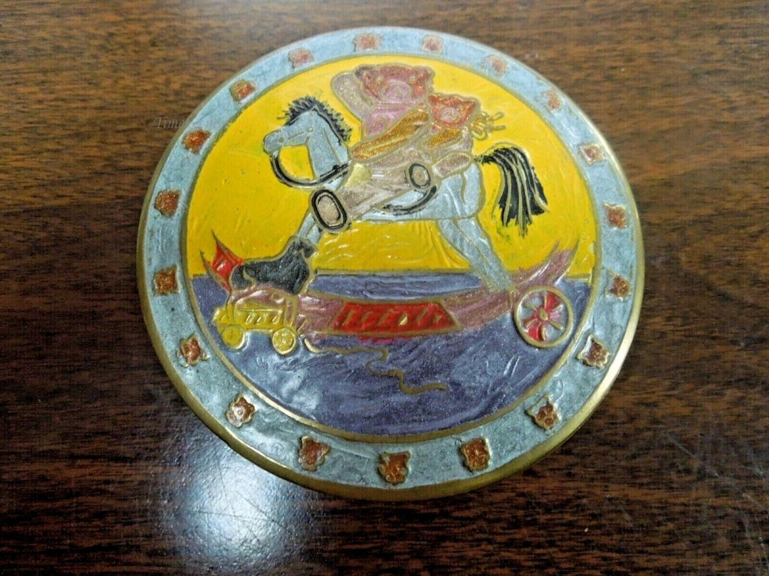 r591 Brass Enameled lid design Round Trinket Box Vintage