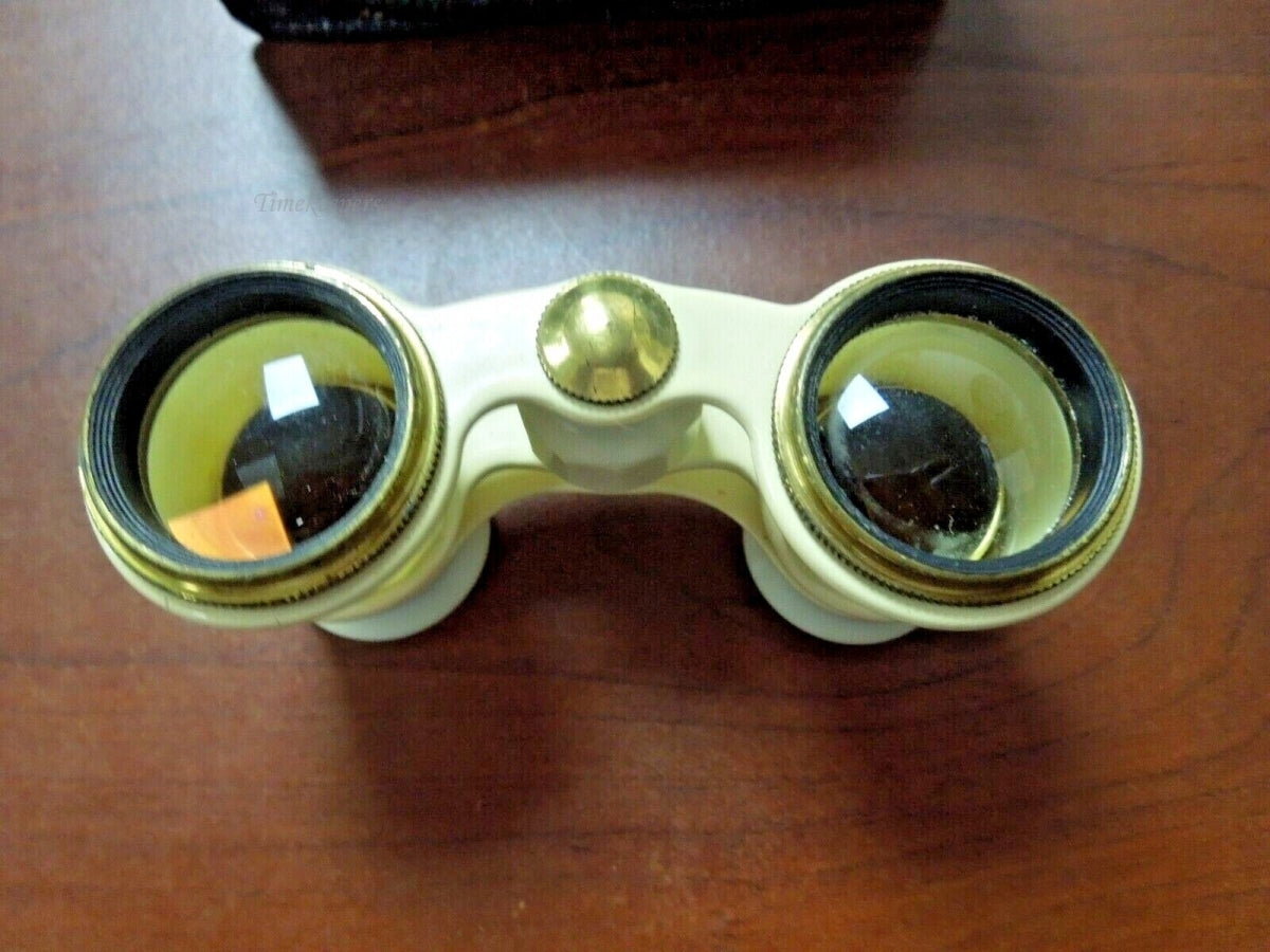 r264 Vintage Russian USSR Binoculars / THEATER OPERA Glasses 2,5 x 