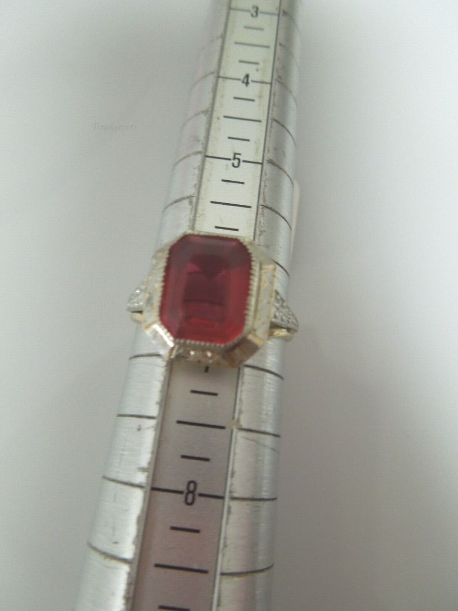 r939 10kt White Yellow Gold Synthetic Ruby Ring Size 6.5(USA) Signed 2.8g