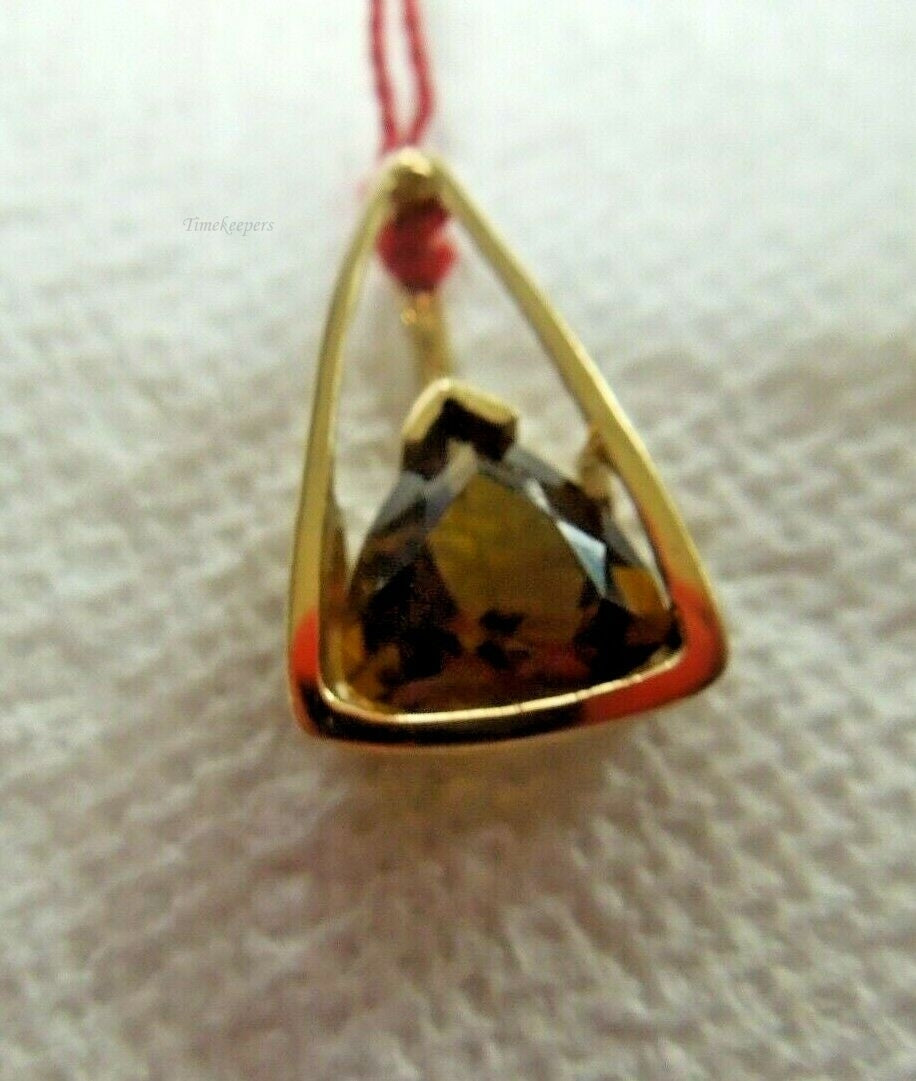 q795 Beautiful 10k Yellow Gold Citrine Pendant 2.7 g