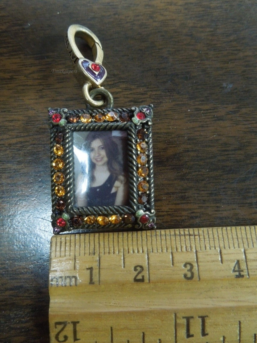 r430 Jay Strongwater beautiful rectangular photo pendant signed in original gift box