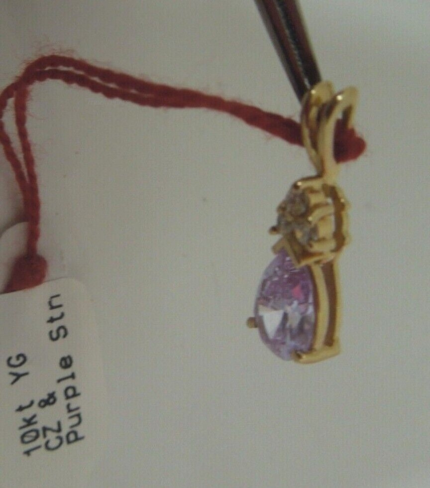 r935 10kt Yellow Gold Cubic Zirconia & Purple Stone Pendant 